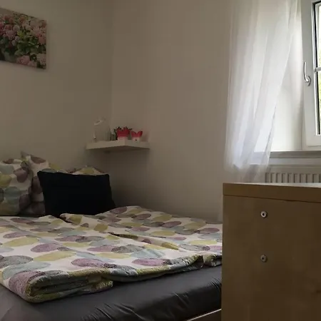 Apartment Direkt Im Ort Und Ruhig, Zauberhafte Einliegerwohnung *